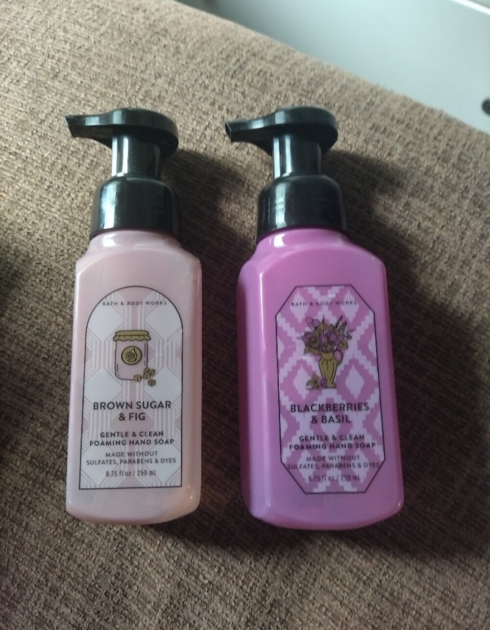 Bath & Body Works 2 foaming Hand Soaps Blackberries Basil, Brown Sugar Fig NEW.